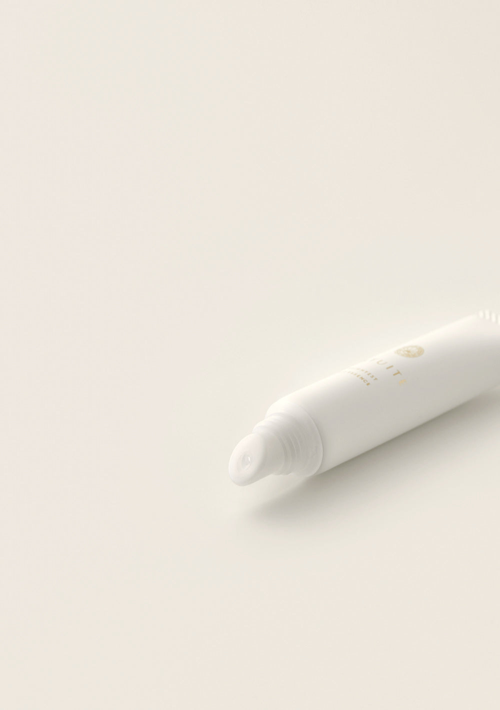 Brightest Lip Essence